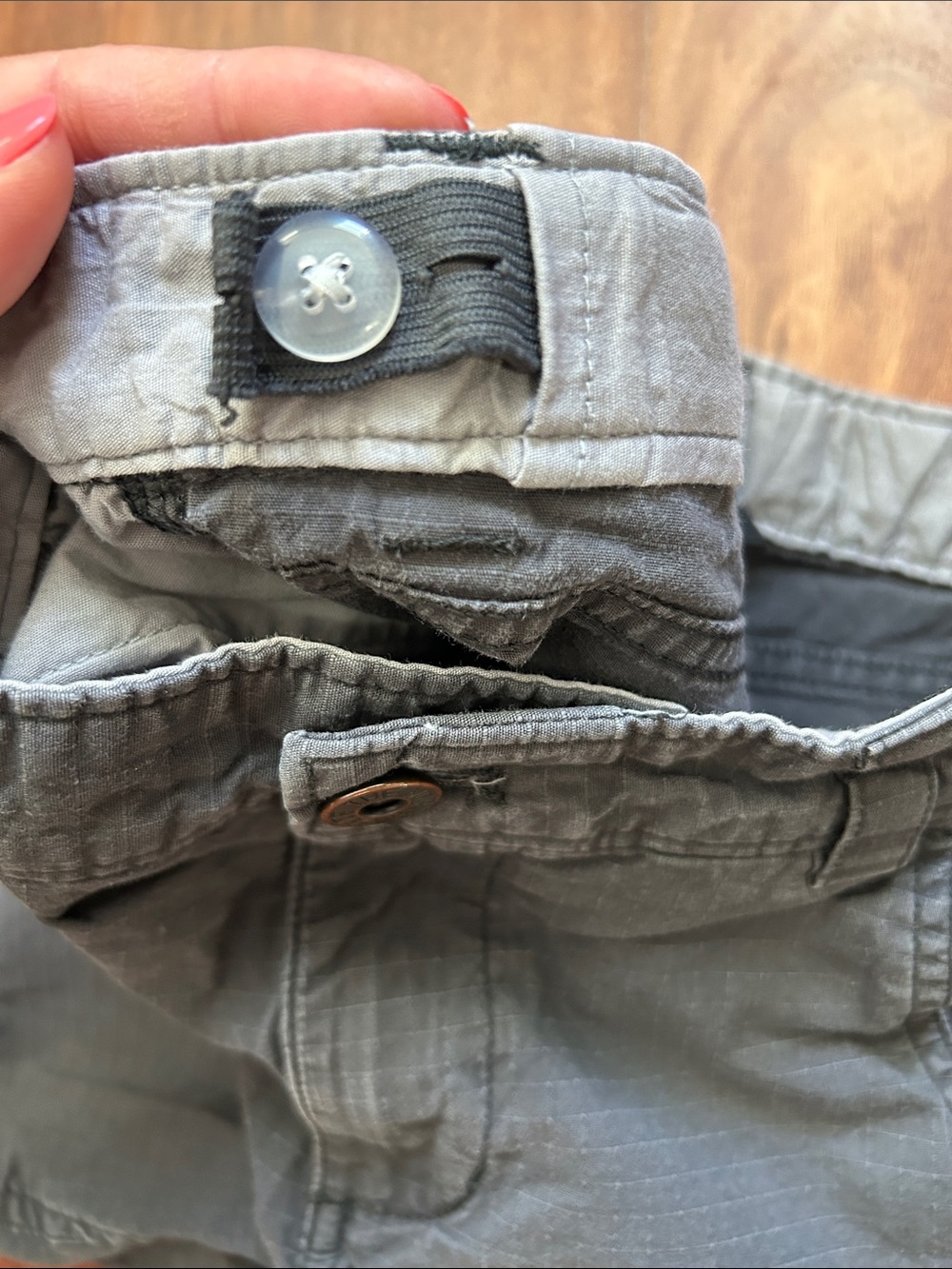 The North Face Boys Shorts 7-8 Charcoal gray - Picture 4 of 9